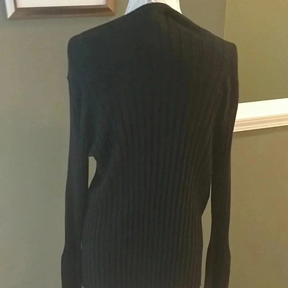 BLACK SWEATER WITH FITTED SLEEVES - Picture 6 of 7
